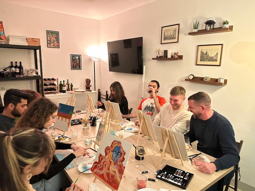 Rome: Small-Group Art Class with Wine - Inside a 17th-century palazzo: what the studio experience is really like