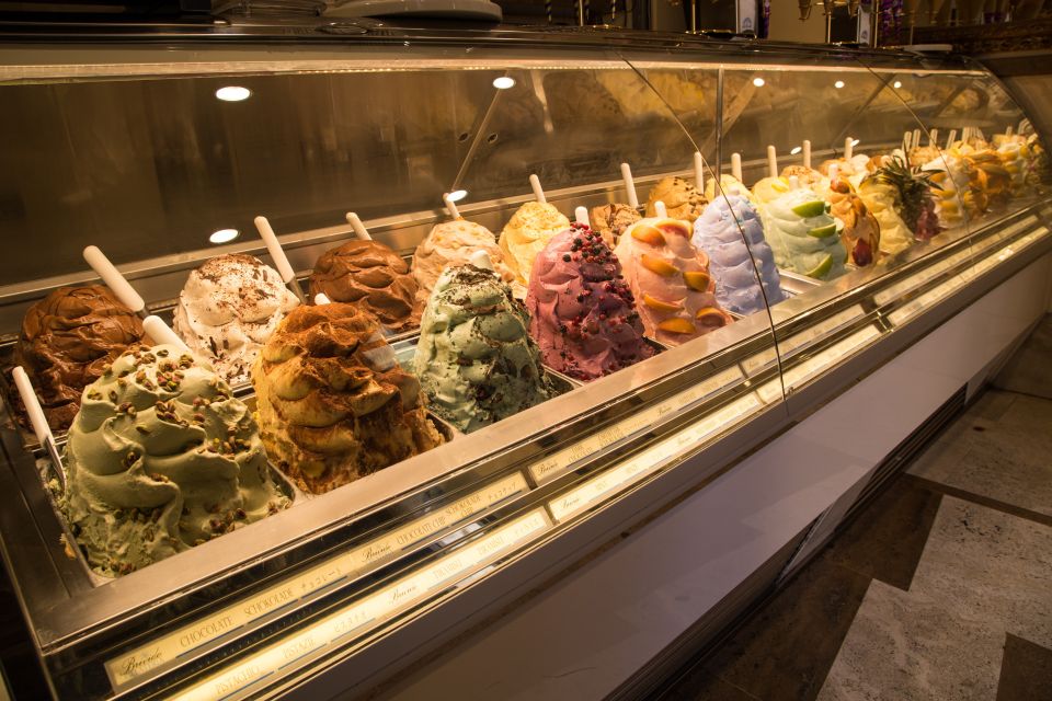 Rome: Small-Group Night Tour with Pizza and Gelato - The pizza start: an easy win before the sightseeing