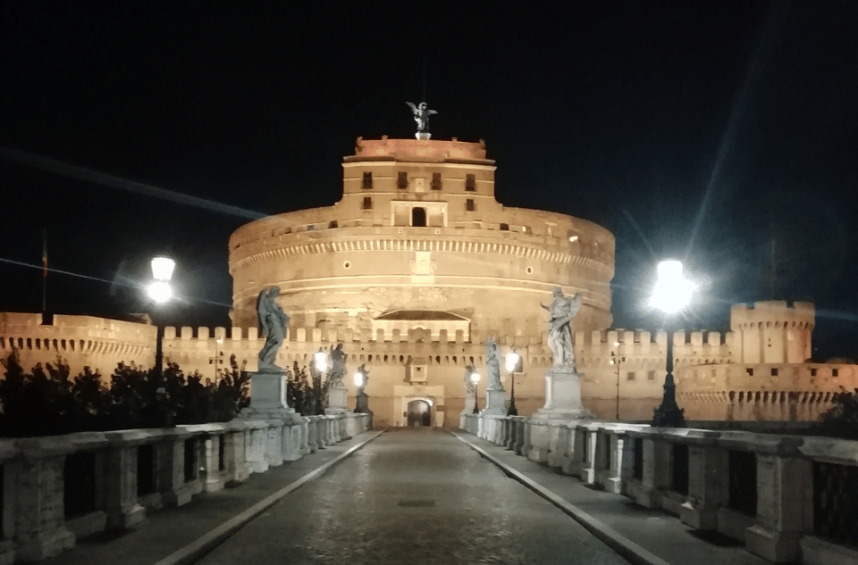 Rome: Small Group Rome's Dark Side - Ghosts & Legends Tour - Castel Sant’Angelo: Legends Near the River and the Final Walk-Off