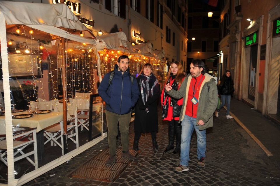 Rome: Spanish Steps, Trevi, Navona and Pantheon Sunset Tour - Trevi Fountain at Nightfall: Photos, Stories, and Time