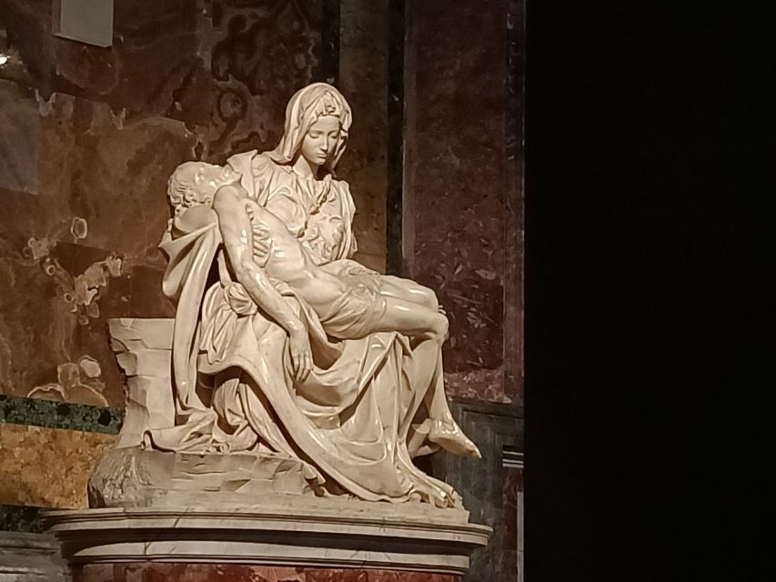 Rome: St. Peter's Basilica Guided Tour and Dome Access - Security first: the queue you can’t skip