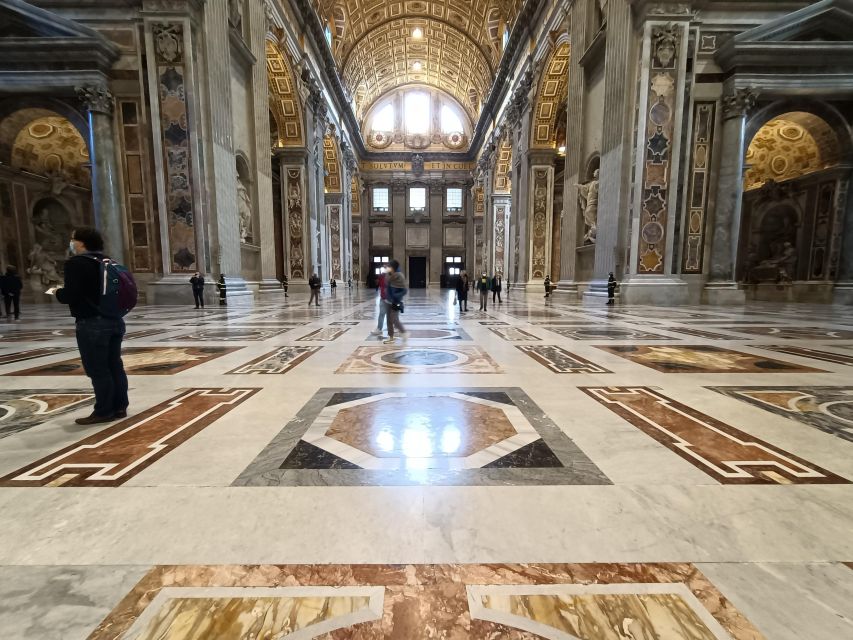 Rome: St. Peter's Basilica Guided Tour with Papal Tombs - St. Peter’s Square: get your bearings before the basilica