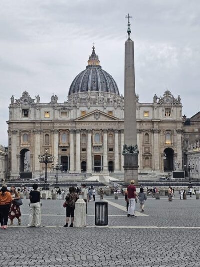 Rome: St Peter's Basilica & Papal Tombs Tour with Dome Climb - St. Peter’s Square: Bernini’s Layout and the “Two Special Spots”