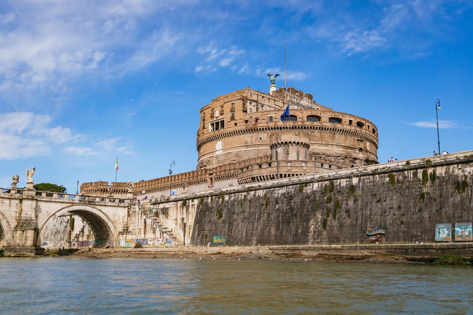 Rome: Tiber River Urban Rafting Tour with Roman Pizza - Who this rafting tour fits best (and who should skip it)