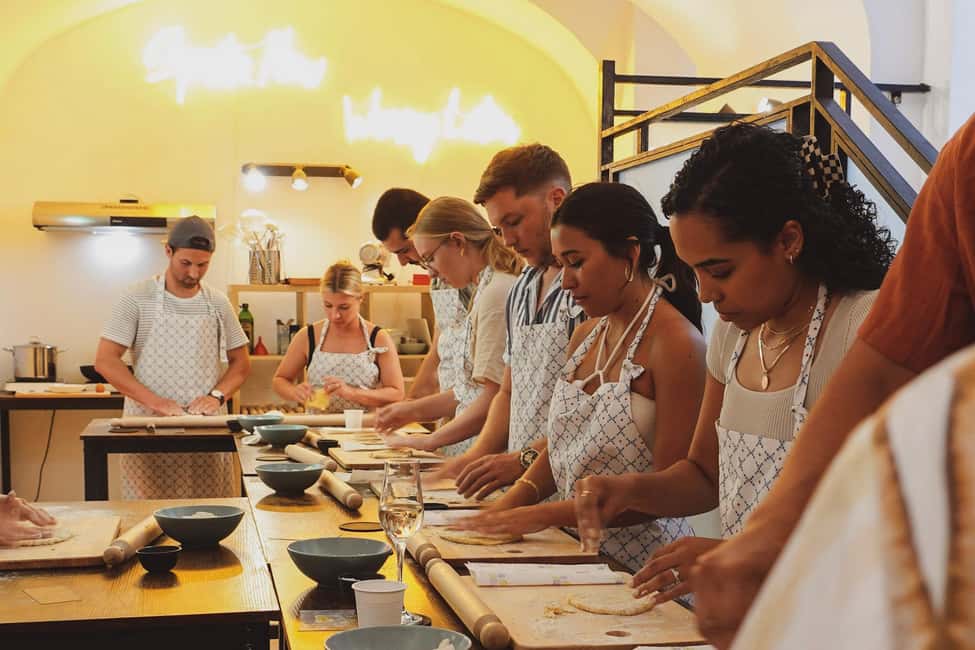 Rome: Traditional Pasta, Spritz & Tiramisu Cooking Class - From Prosecco Welcome to Apron Time