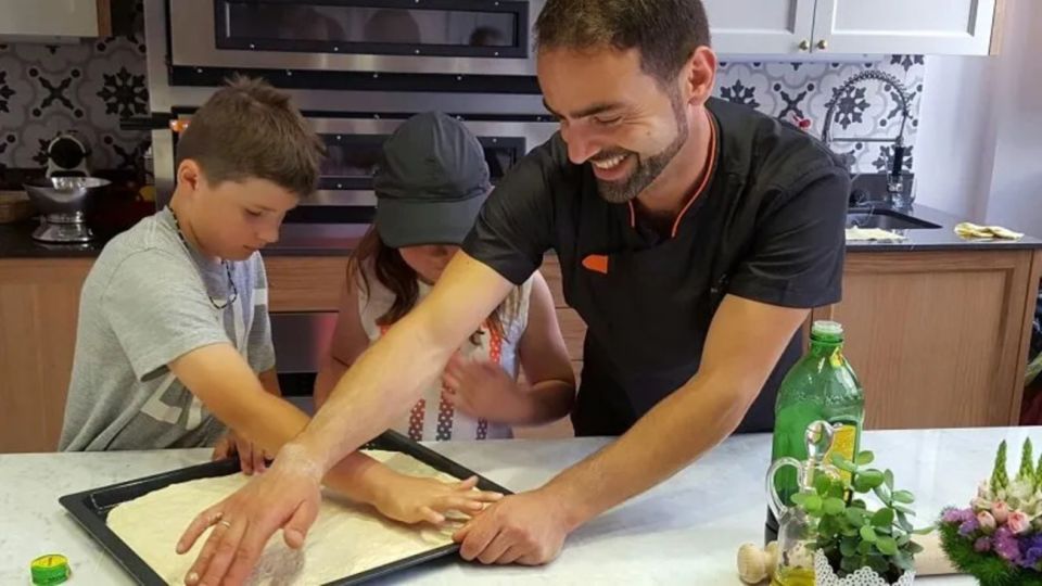 Rome: Traditional Pizza and Gelato Making Class - Shape, top, and choose Bianca or Rosso