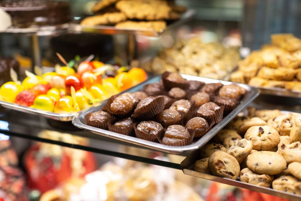 Rome Trastevere Walking Food Tour - Oldest patisserie in Trastevere: pastries and fresh tiramisu