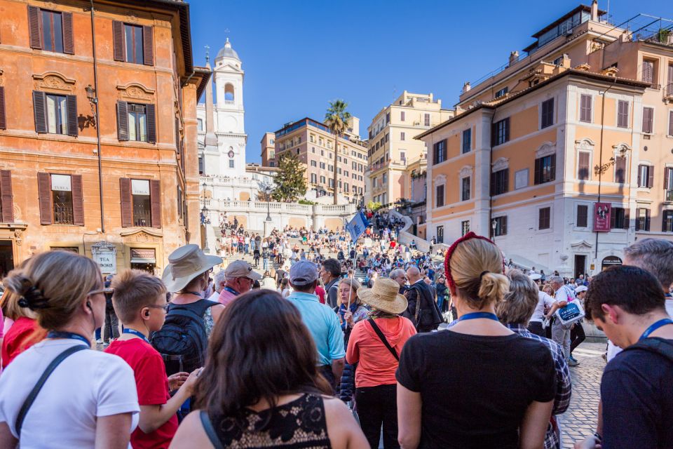 Rome: Trevi Fountain, Spanish Steps & Pantheon Walking Tour - Piazza Colonna: Where Ancient Power Meets Modern Street Life