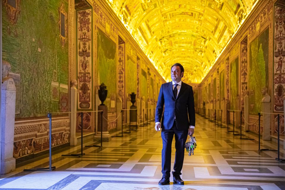 Rome: Turning the Lights on at the Vatican Museums - The Sistine Chapel Early Moment: Quiet That Changes the Art