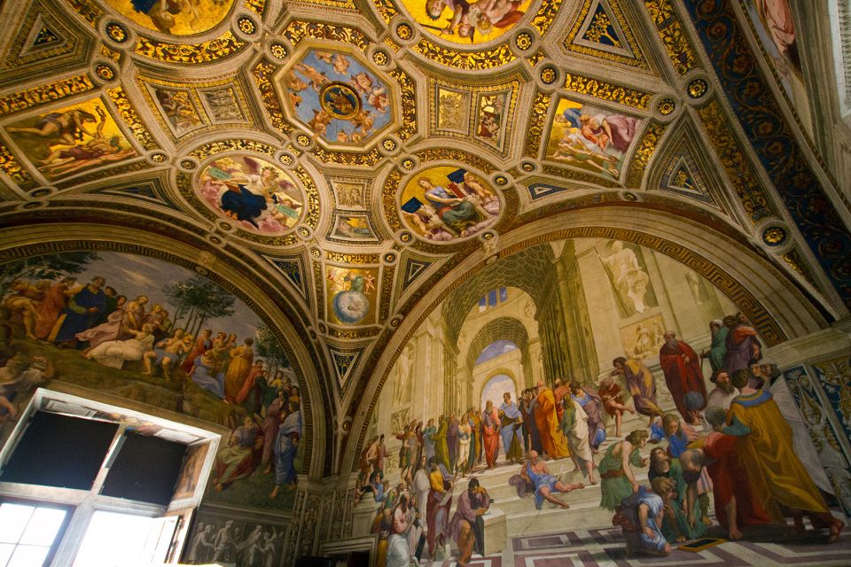 Rome: Vatican Museum and Sistine Chapel Skip-the-Line Tour - Raphael Rooms: why you see art better with a plan
