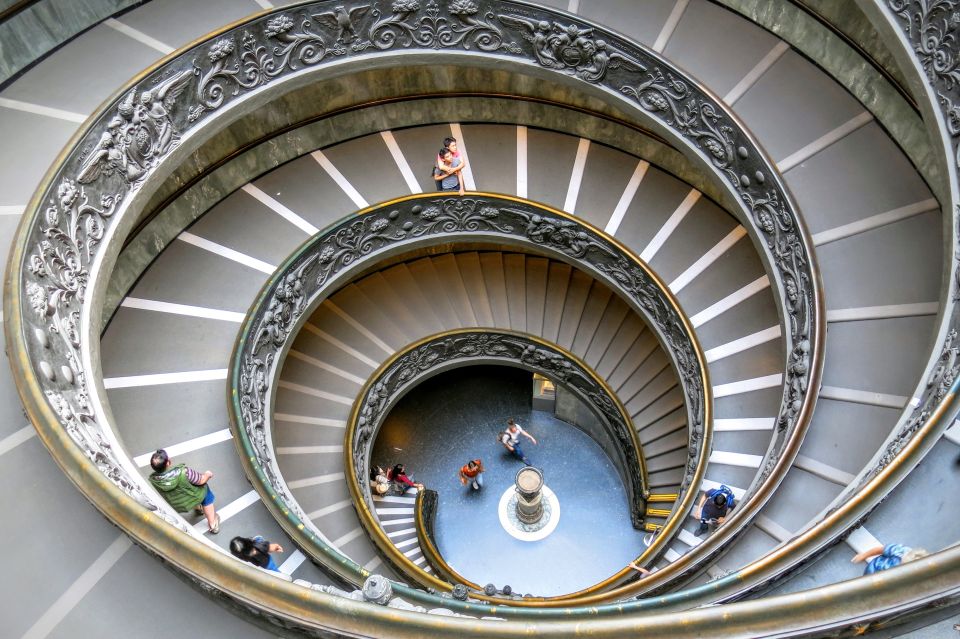 Rome: Vatican Museums and Sistine Chapel Tour - Raphael Rooms: The Smart Bridge to the Sistine Chapel