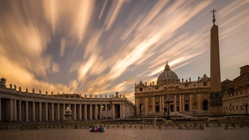 Rome: Vatican Museums, Sistine Chapel, and St. Peter's Tour - Gallery of Maps and the Courtyard of the Pigna: Small Stops With Big Payoff