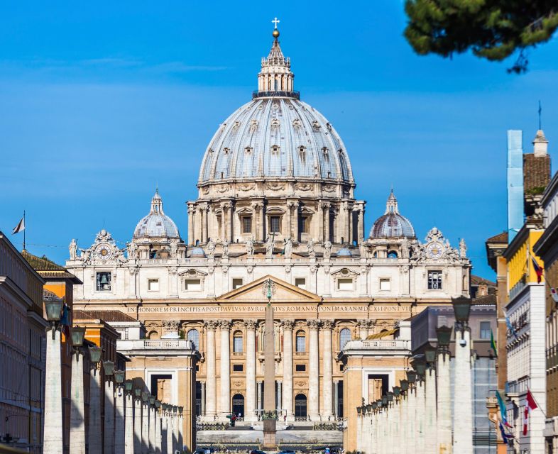 Rome: Vatican Museums & Sistine Chapel Fun Tour with Entry - Sistine Chapel storytelling: pre-Michelangelo to papal elections