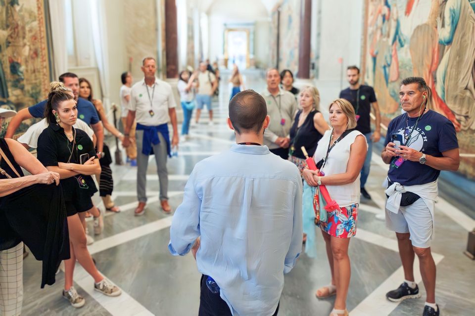 Rome: Vatican Museums & Sistine Chapel Fun Tour with Entry - Meeting Mike at EXPRESSODRG and getting oriented fast