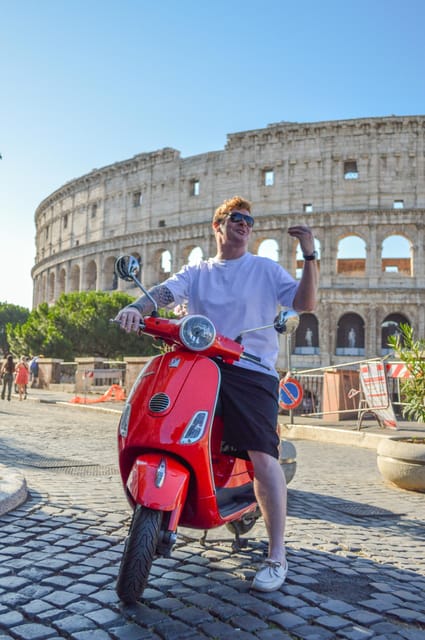Rome: Vespa scooter tour "When in Rome" - Giardino degli Aranci (Orange Garden): Where Views Meet a Quirky Optical Moment
