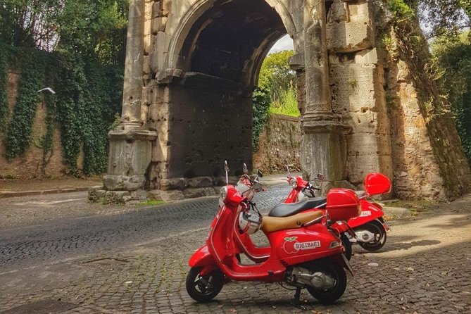 Rome Vespa Small Group Sightseeing Tour, 3 Hour Experience - Tips to make your ride smoother (so you enjoy every stop)