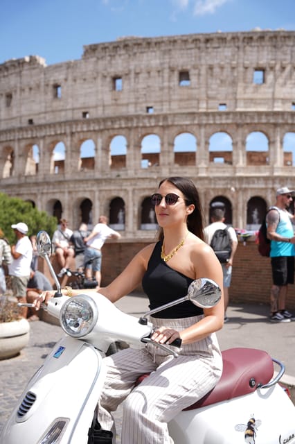 Rome: Vespa Tour with Historic City Highlights - Meeting at Caffe Roma and Spotting the Red Vespas