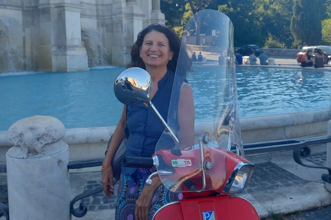 Rome Vespa tour with Pro Photographer - Stop 2: Giardino degli Aranci on Aventine Hill