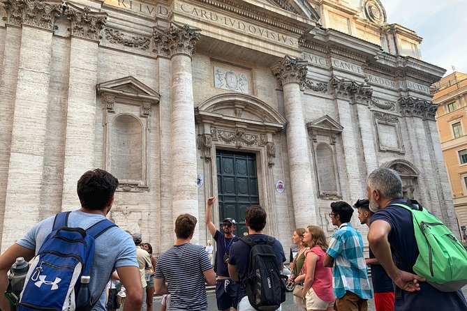 Rome Walking Tour: Pantheon, Trevi, Navona & Hidden Gems - Galleria Sciarra: The Courtyard Stop That Resets Your Eyes