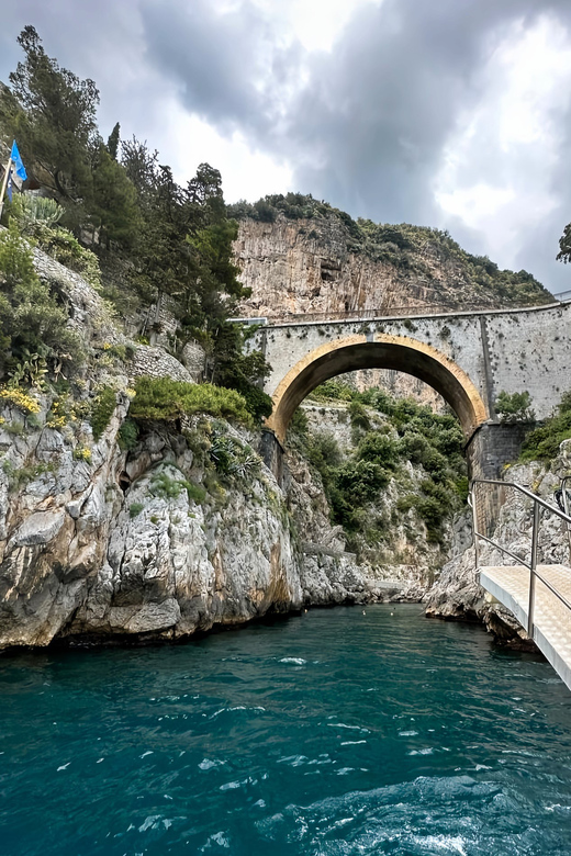 Salerno: Amalfi Coast Cruise with Lunch, Aperitif & Swimming - The 10:15 start: aperitif first, then the coast