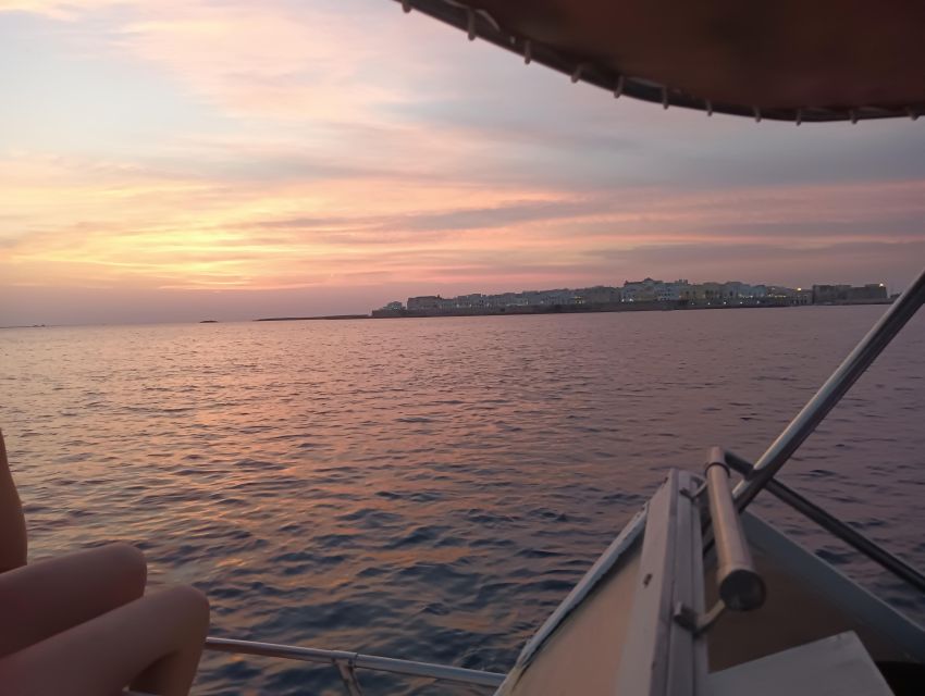 samiro boat excursions gallipoli - The onboard aperitif: a small meal that matters in a 3-hour day