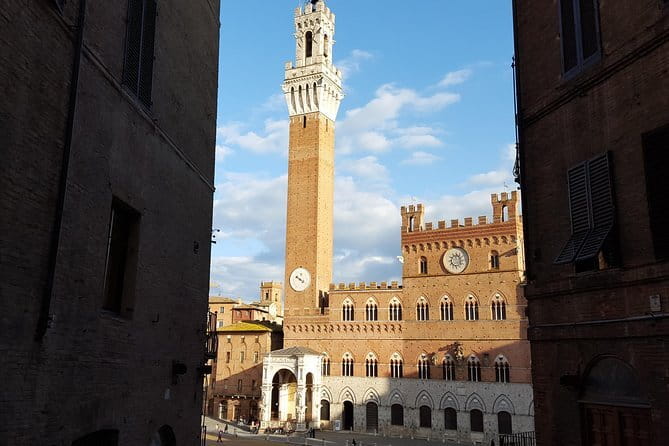 San Gimignano, Siena, Monteriggioni: Fully Escorted Tour, Lunch & Wine Tasting - San Gimignano, Siena, Chianti: the “big hits” day trip format