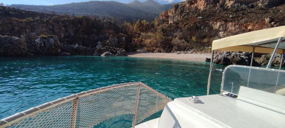 San Vito Lo Capo: Boat Trip with 3 Swimming Stops and Snacks - Stop 1: Cala ’Mpiso for an Easy First Swim