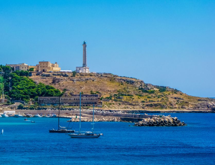 Santa Maria di Leuca: Caves Boat Tour - Guide and skipper: how to get more out of the narration