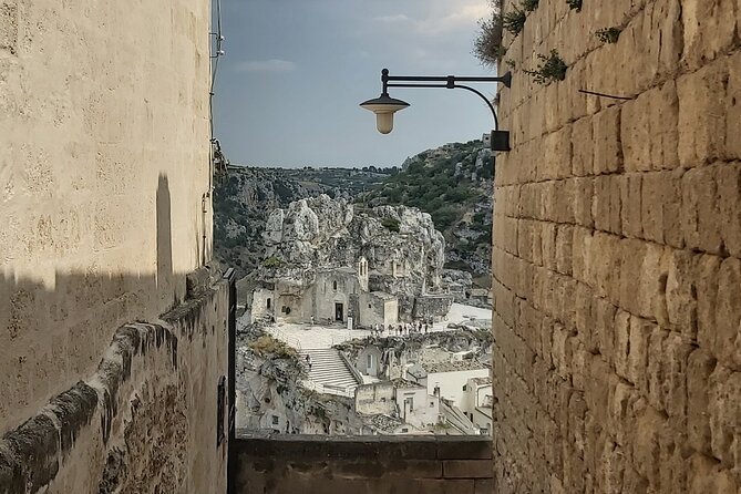 Sassi of Matera: complete tour for up to 15 people - Vico Solitario cave house: stepping into everyday life