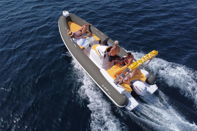 Self Drive Boat Hire - Practical tips for docking, comfort, and getting on/off the marina