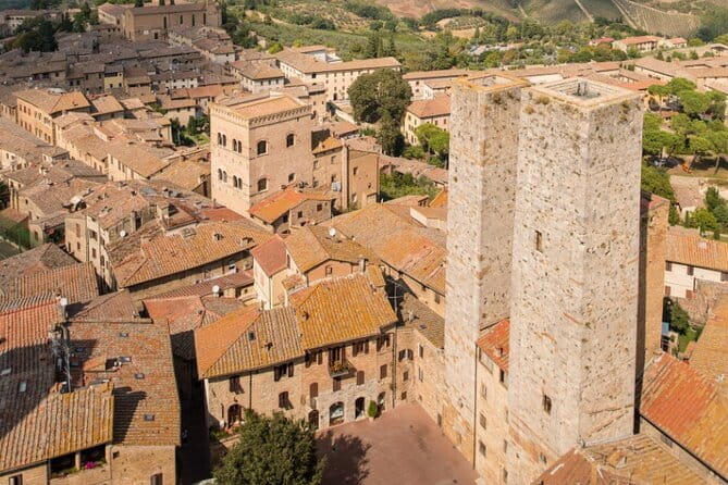Semi Private Deep Wine Chianti and San Gimignano from Florence - Getting picked up in Florence: start on time, not stressed