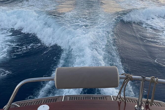 Shared Sunset Cruise from Positano with Drinks & Snacks 1.5-Hour - Meeting Point in Positano: where you should focus to avoid stress