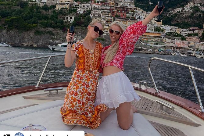 Shared Sunset Cruise from Positano with Drinks & Snacks 1.5-Hour - Drinks, snacks, towels, and snorkeling gear: what’s included (and what to expect)