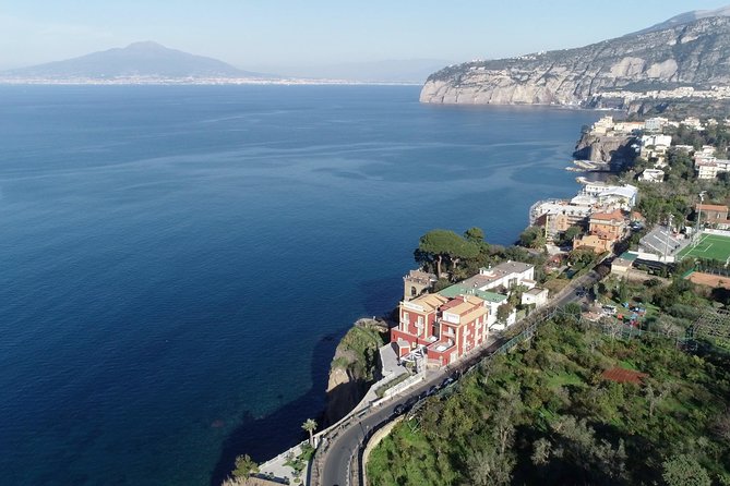 Shared Transfer from Sorrento to Naples Airport - Finding Your Shuttle Fast: the Sorrento meeting point that matters