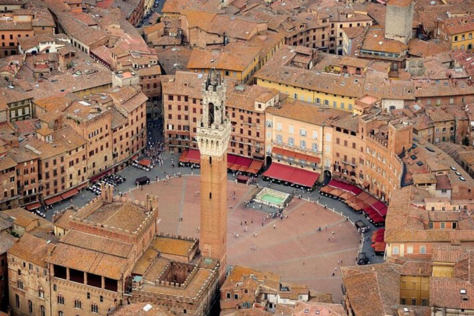 Siena: Private Custom Tour with a Local Guide - Your first walking loop: photo stop, orientation, and pacing