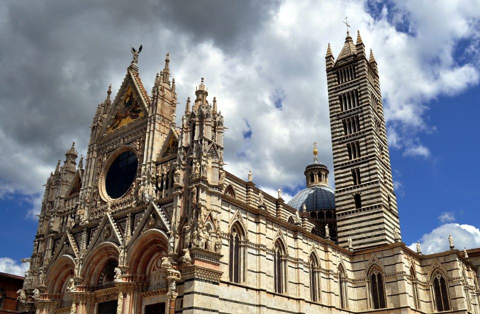 Siena Walking Tour with Cathedral and Crypt & Museum Option - Piazza del Campo and Fonte Gaia: The Main Stage (and a Fountain With Stories)