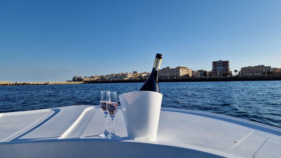 Siracusa: Ortigia & Sea Caves Boat Tour with Sunset Apertif - Key Points Before You Go