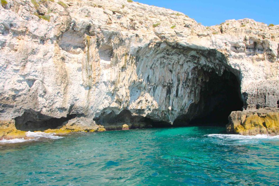 Siracusa: Ortygia Island Boat Tour with Grotto Visit - Shared vs Private Boat: Choosing What Fits Your Day