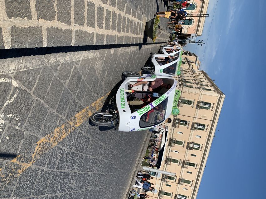 Siracuse: Guided Velobike Tour - Ortigia Stops in the Middle: Photo Breaks, Short Walk Bits, and Shopping Time