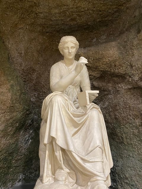 Sistine Chapel and Vatican Museums Skip-the-line Ticket - Raphael Rooms and High Renaissance paintings: what to look for