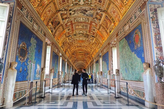 Sistine Chapel, Vatican Museums & St Peter's Small Group Tour - St. Peter’s Square and the Basilica Approach