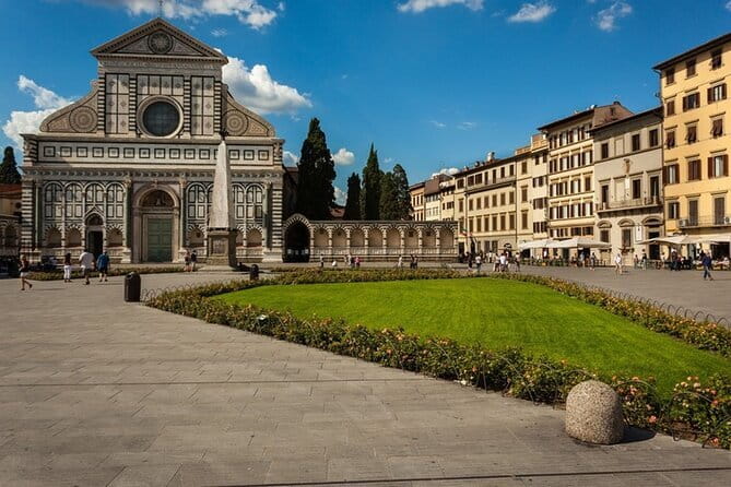 Skip-the-Line Accademia Guided Visit: David Secrets and Beyond - David Up Close: Carrara Marble and the Cathedral-to-Signoria Twist