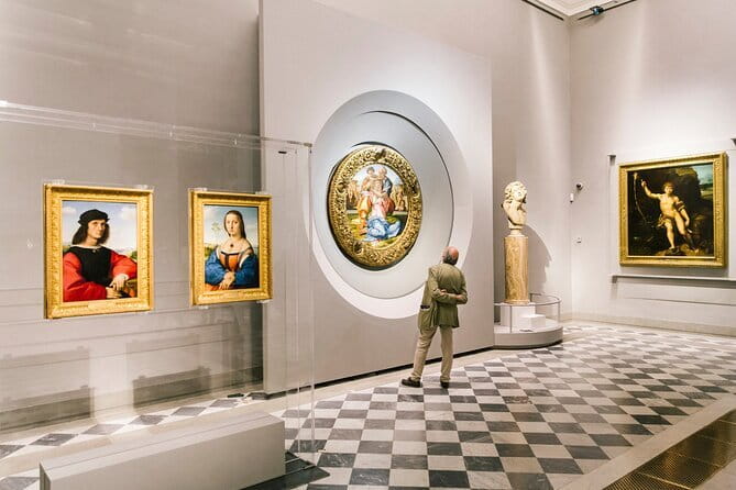 Skip the line : David Guided Experience - The Headsets: Hearing the Story in a Crowded Museum