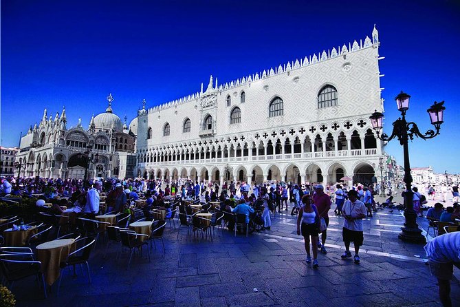 Skip the Line: Doge's Palace Guided Tour in Venice - Getting in fast: priority entry, security, and hearing the guide