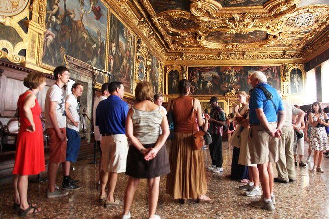 Skip-the-Line: Doge's Palace & St. Mark's Basilica Fully Guided Tour - Practical tips to make your tour day smoother