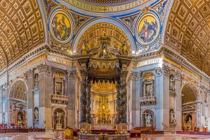 Skip The Line ticket to the Vatican Museums & the Sistine Chapel - The queue reality: you can still have a short wait
