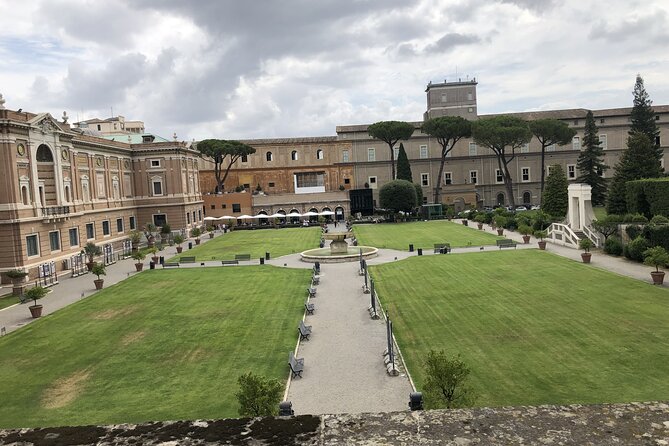 Skip the line Tickets to the Vatican Museums and Sistine Chapel - Where you meet: Via Sebastiano Veniero 5 and the Giuliy’s Cafe landmark