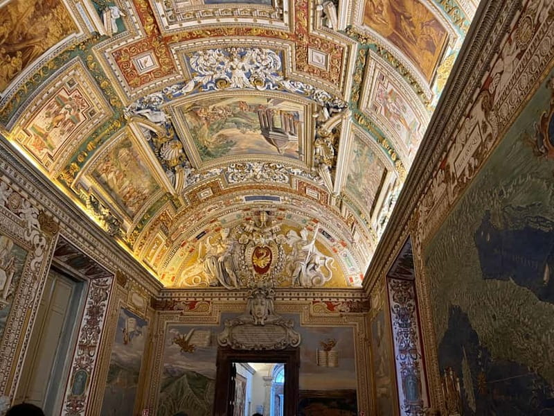 Skip-The-Line Vatican Museum, Galleries & Sistine Chapel - No guided tour or audio guide: how to make the most of self-exploration