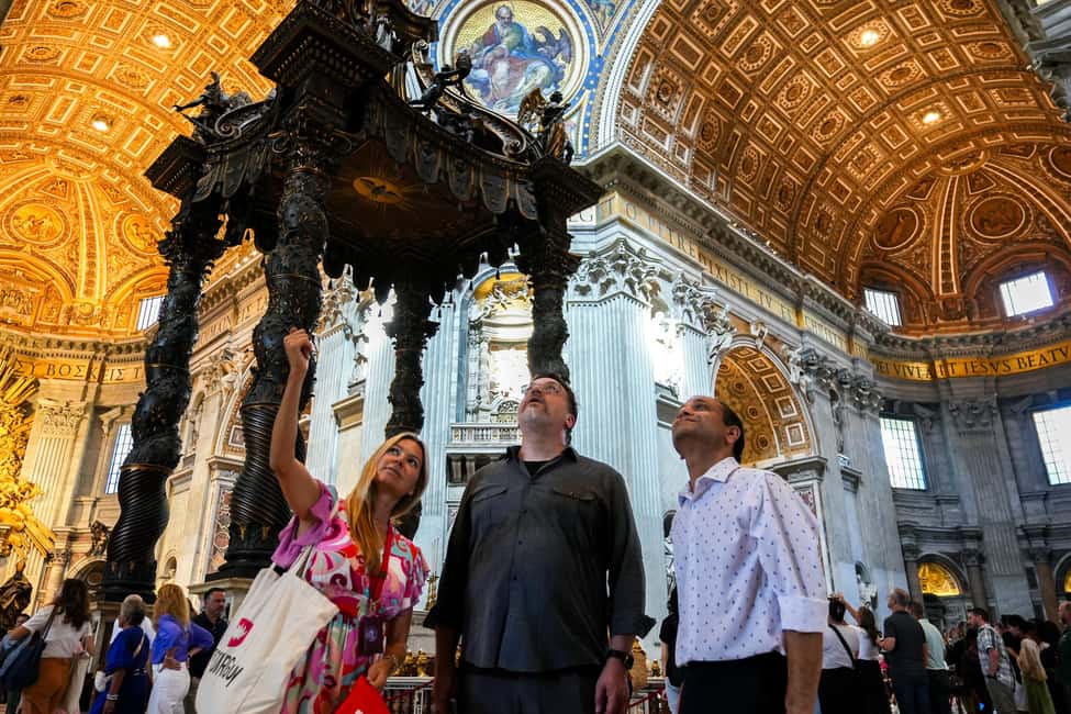 Skip-The-Line Vatican Museum, Sistine Chapel & Basilica Tour - Raphael Rooms: when art turns into philosophy and history