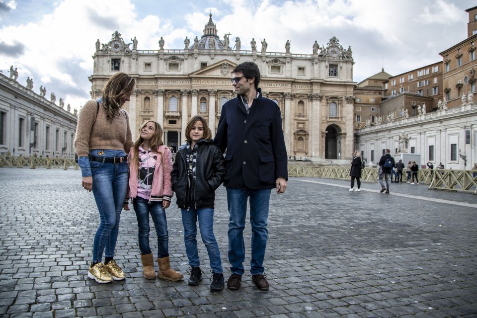 Skip-the-Ticket-Line Kids Fun Sistine Chapel & Vatican Tour - Ancient Greek and Roman Craftsmanship: The Smart Warm-Up